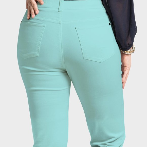 OLGYN Women’s Stretch Acqua Plus Size Capri Pant - Picture 4 of 5